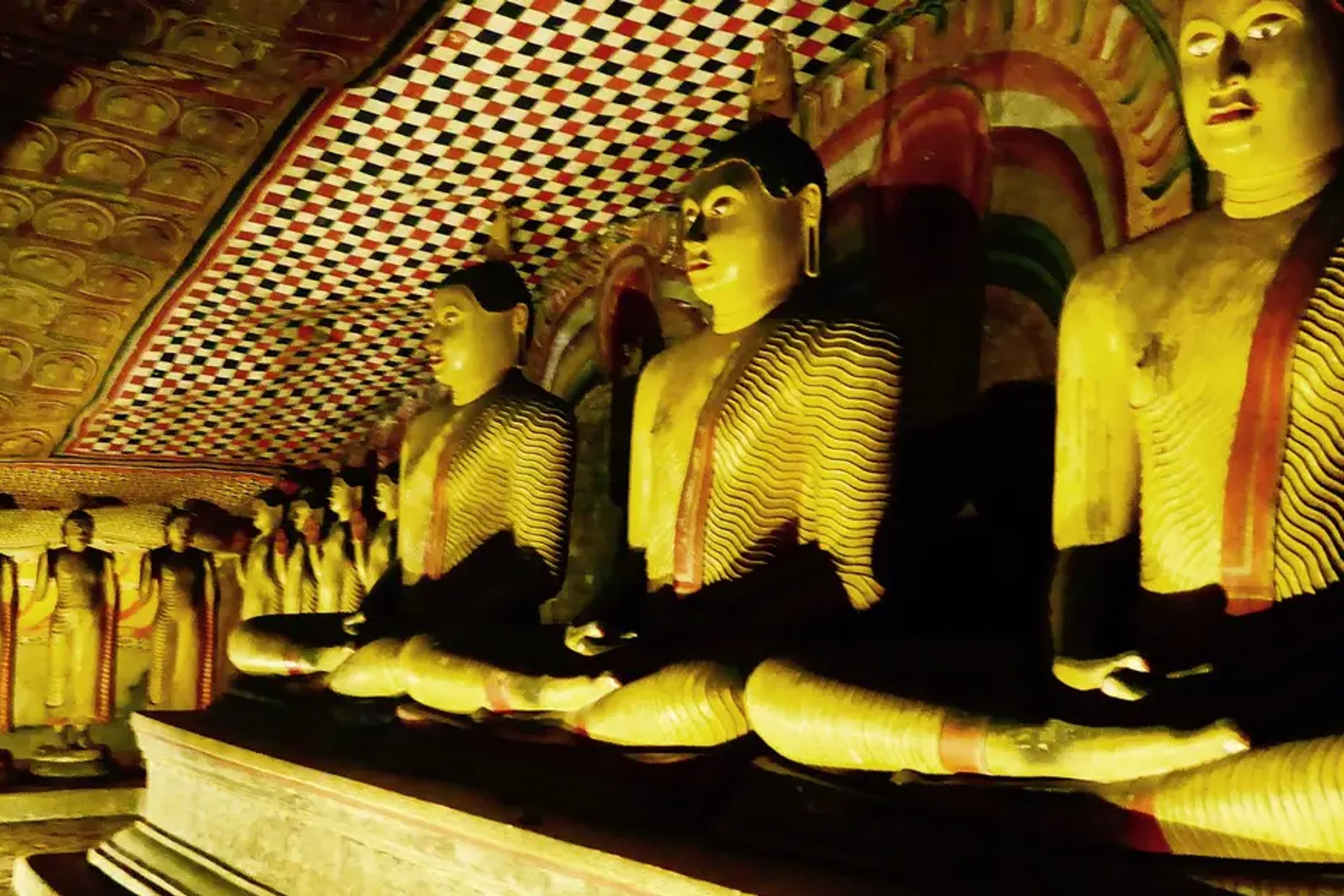 Full-Day Tour to Sigiriya and Dambulla from Colombo